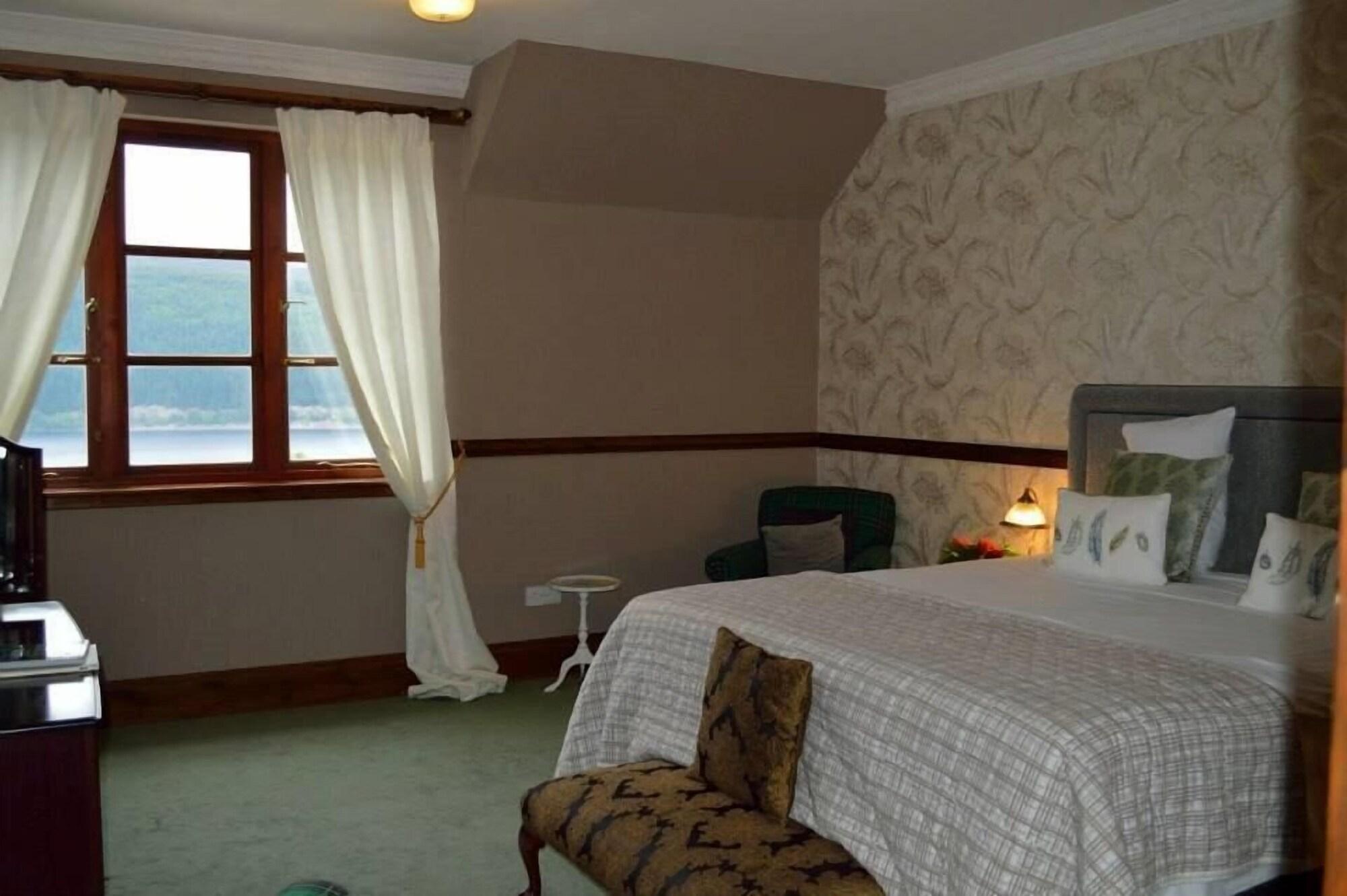 Craigdarroch Hotel Foyers Exteriör bild