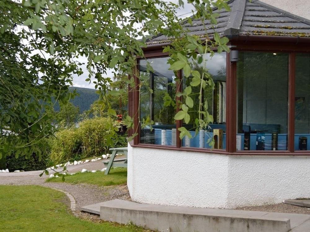 Craigdarroch Hotel Foyers Exteriör bild